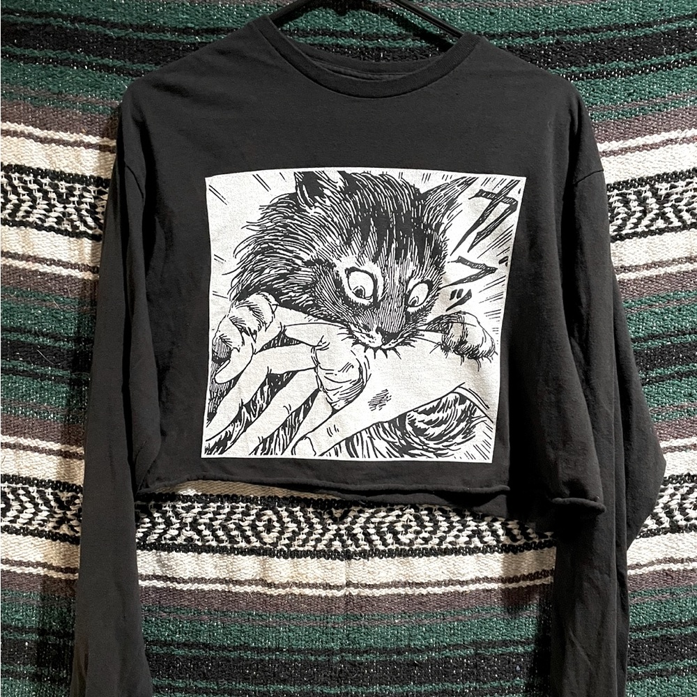 JUNJI ITO CATS DIARY CROPPED LONG SLEEVE SIZE LARGE